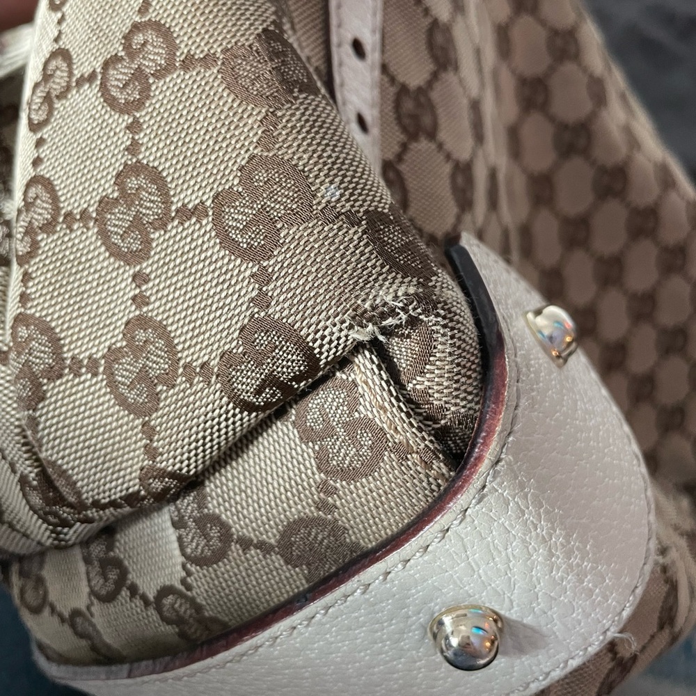 Gucci Shoulder Bag - Picture 5 of 11
